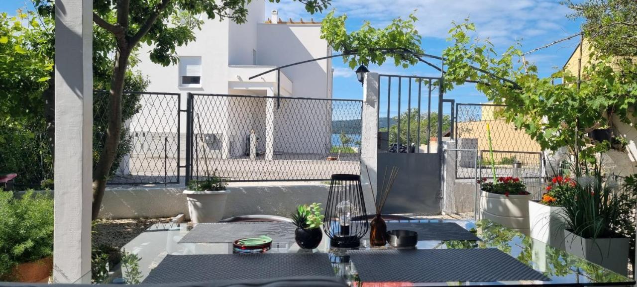 Apartman Stura 1 Zara Esterno foto