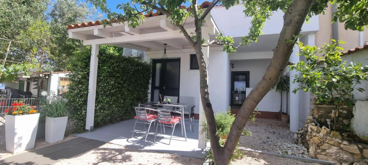 Apartman Stura 1 Zara Esterno foto